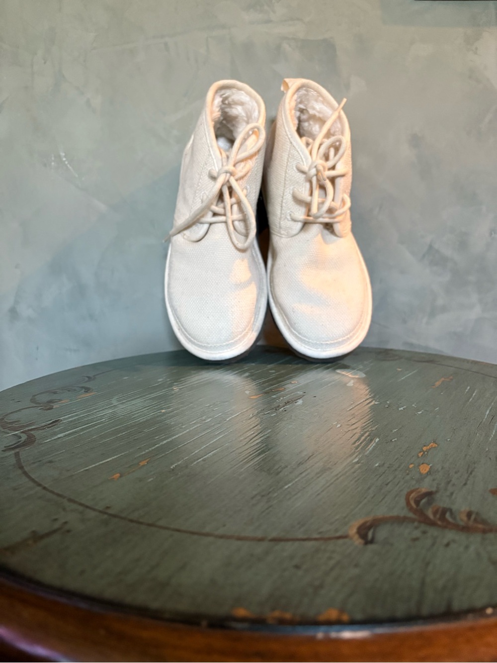 UGG Neumel Natural Chukka Boots Size 6 – Plush Lined